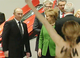 thathomestar: jadethemerman:  did he give her 2 thumbs up?    Hahahahaha Putin is just all “👍🏻DA👍🏻” zero fucks given for safety he’s enjoying the view whereas his body guard is all “ NYET!!"🇷🇺 😂😂