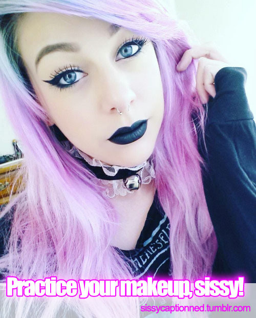 All makeup styles are available on sissycaptionned.tumblr.com  