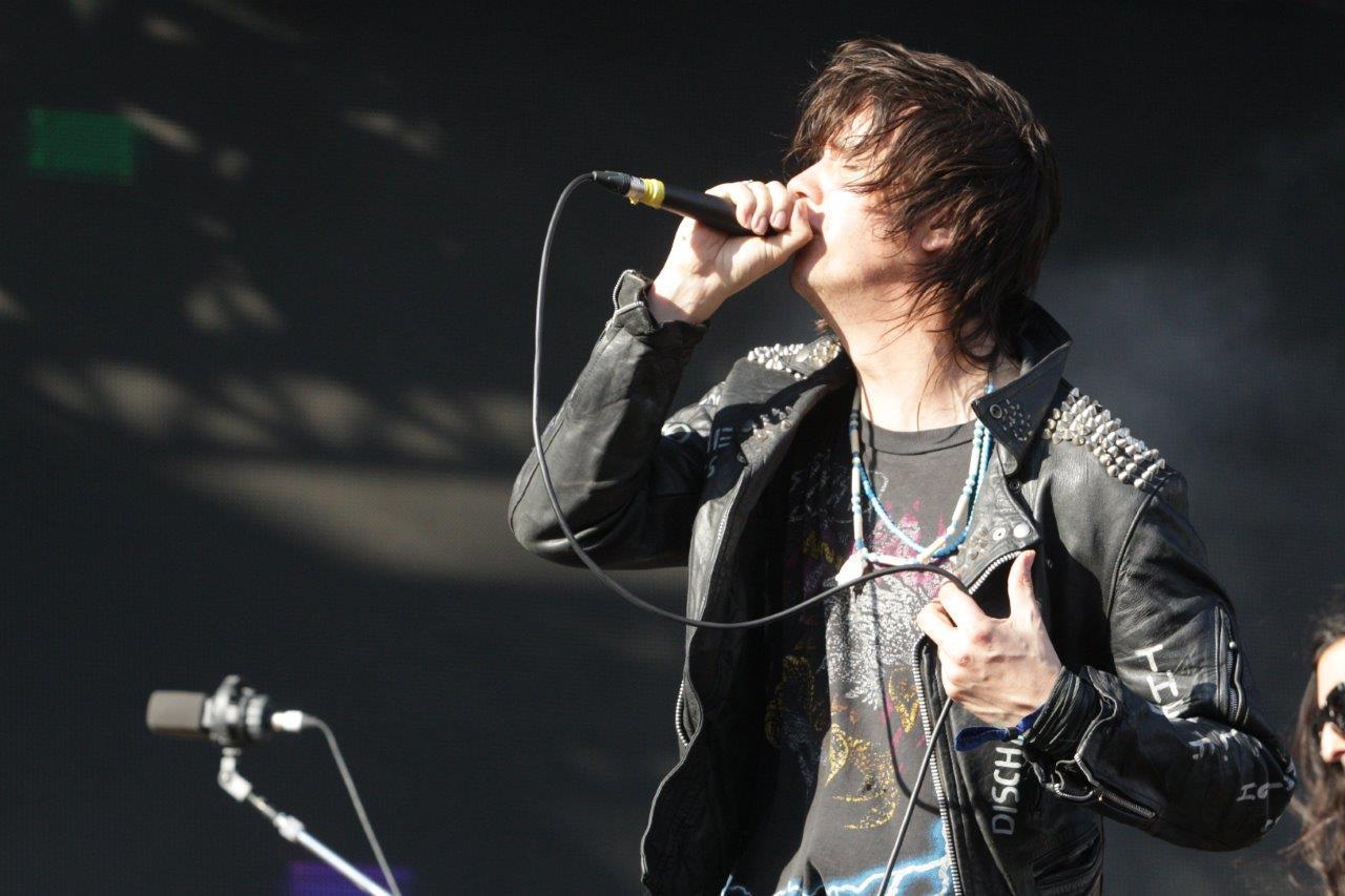 theroomisonfiree:  Julian Casablancas &amp; The Voidz - Lollapalooza Brasil 2014