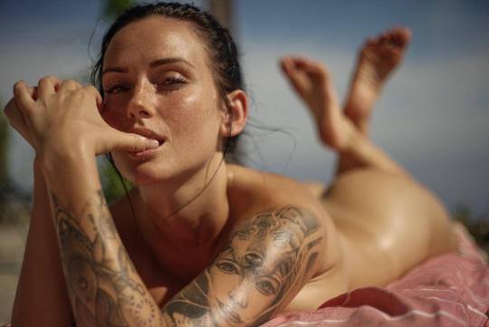 verdammtsexy-deactivated2022061: Yum 