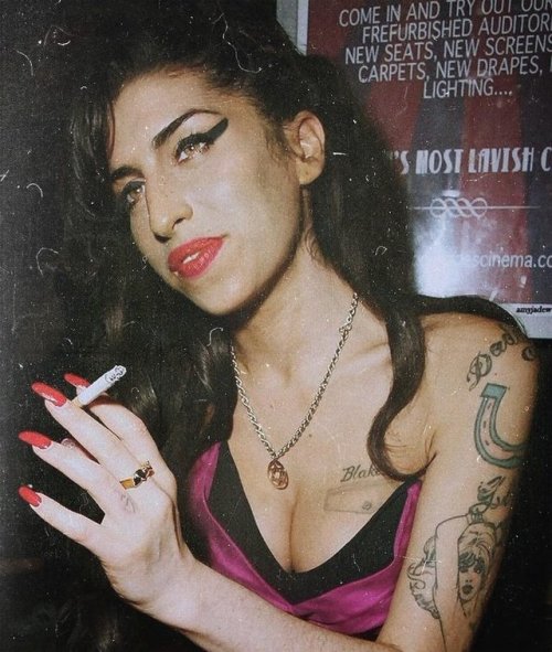 amywinehousequeen: amy - jade - winehouse