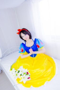 Snow White &amp; The seven Dwrafs - Snow White (Yuka) 3