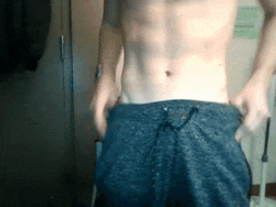 lengthywhitetool:   All guys do this with