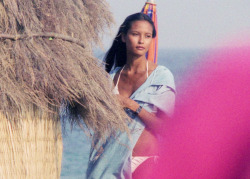 Porn mabellonghetti:Laura Gemser in “Emanuelle photos