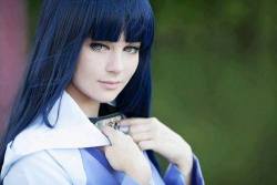 memorias-apodrecidas:  Hinata cosplay | via Facebook no We Heart It. http://weheartit.com/entry/70112658/via/GebrieLLeizious 