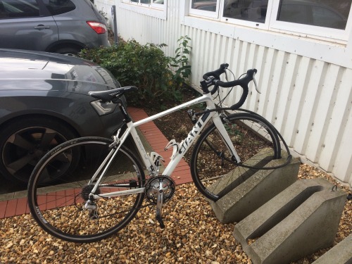 couturetri: Back in Blighty for a week and freezing my nuts off on the bike already! Get ready for s