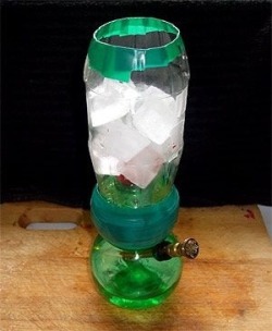 stonified:  DIY bongs 