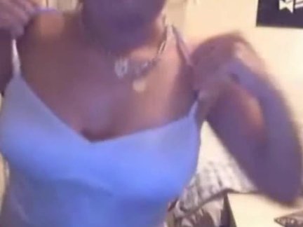 ebonycutiehotties: pornoblackies: Hot Ebony GFs Booty Shaking!Watch Now on RedTube All The Top Notch