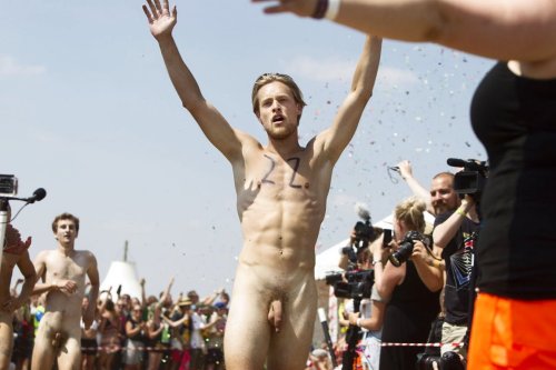 ...AND YET ANOTHER UNNECESSARY GAY NUDITY BLOG