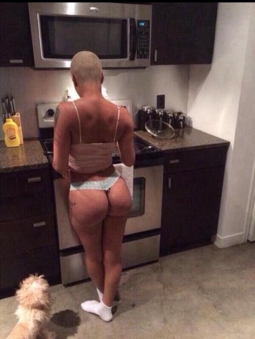 evans601:  #whootywednesday: @daRealAmberRose 