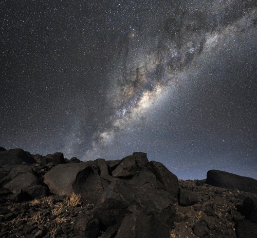 robertozod:  This is the Chilean “Atacama Desert” one of the clearest spots in the world to see the stars, and home to one of the largest telescopes on the planet.  Amazing