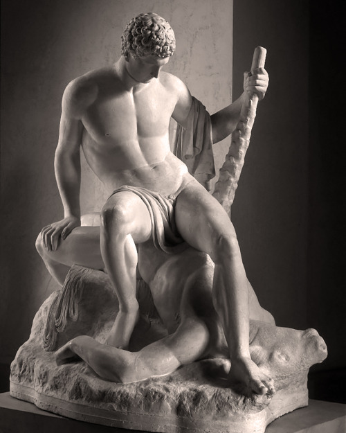 antonio-m:  “Thésée et le Minotaure”, c.1782 by Antonio Canova (1757-1822). Victoria &amp; Albert Museum, London. marble