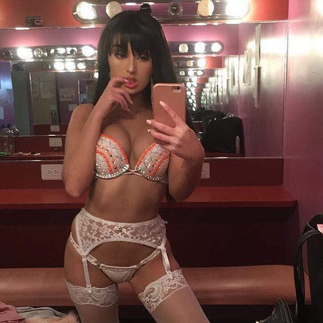 stripper-locker-room:  https://www.instagram.com/maddiepaigeing/
