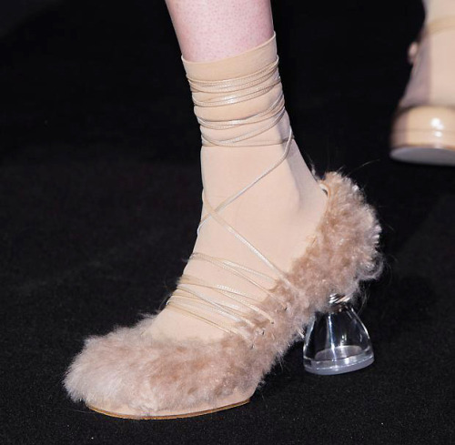 driflloon:  simone rocha fw15  