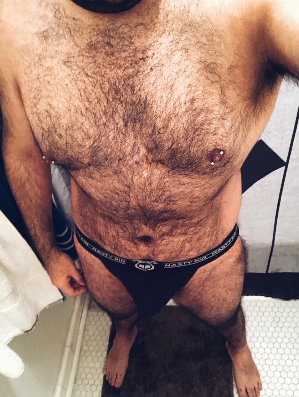 birote-papi:I trimmed my beard 🧔🏽✂️