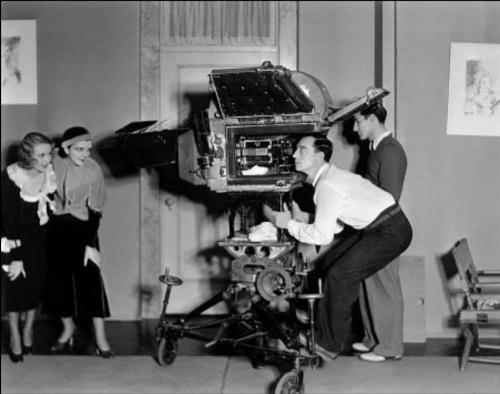 busterkeatonsociety:#WIPWednesday Buster Keaton gets Mona Maris &amp; Irene Purcell in shot behind t