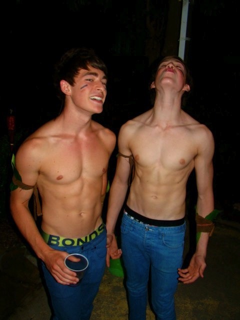 bromofratguy:  Aussie boys fuck me now 
