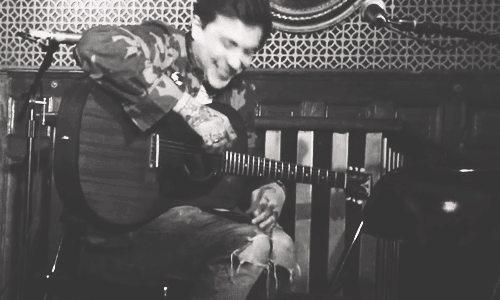 gerardwaysgay:   hIS SMILE IS THE CUTEST THING EVER 