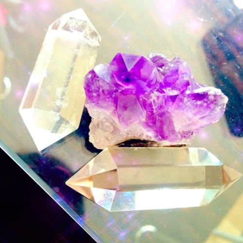 bioluminescentprincess: angel—aura: New crystals the amethyst is a record keeper crystal ✨ #cl