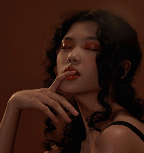 driflloon: judith ayu by chelle chan