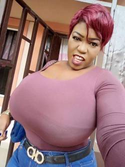 bighems:Big tits from Nigeria.