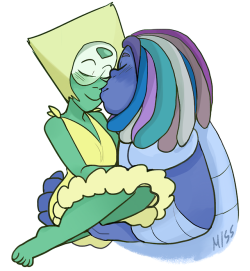 misspolycystic: well someone had to give her kisses while lapis was gone