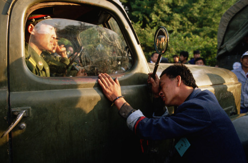 shihlun: Peter and David Turnley in Tiananmen Square, 1989.June 4th marks the 26th anniversary of th