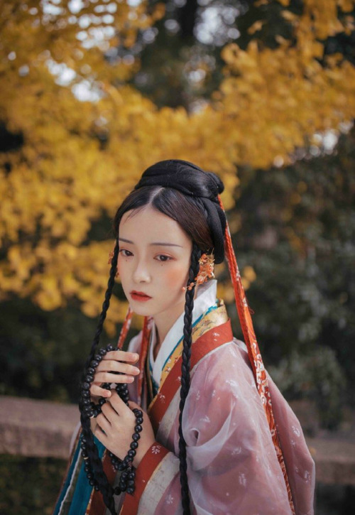 Chinese hanfu by 司南阁