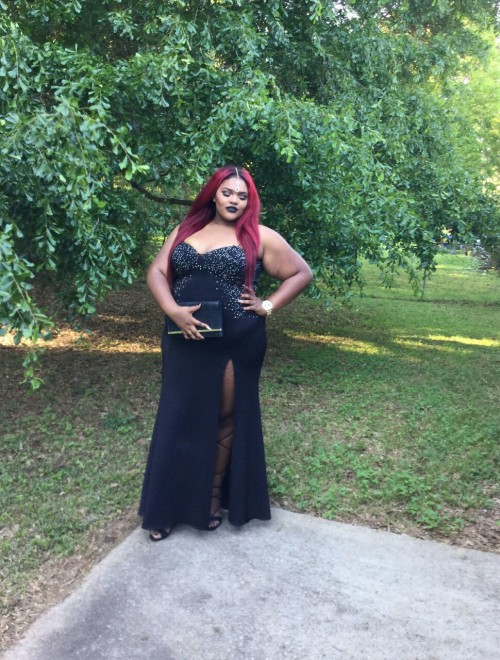 dullstarsshine:Happy big girl appreciation dayProm edition