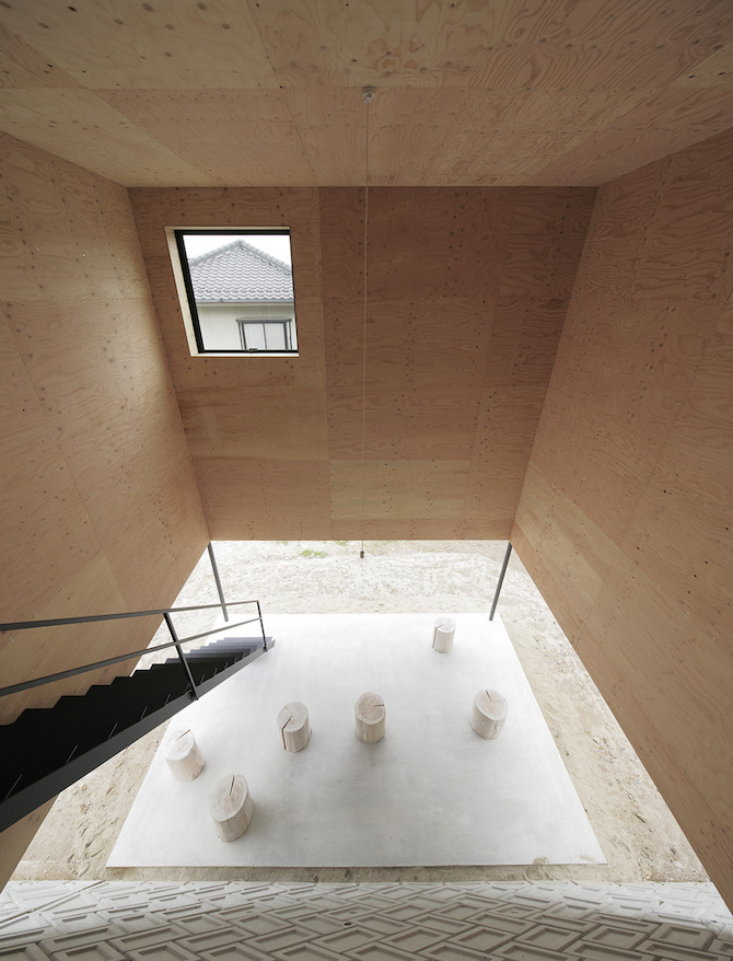 archatlas:
“House in Miyake Yoshio Ohno Architects
”