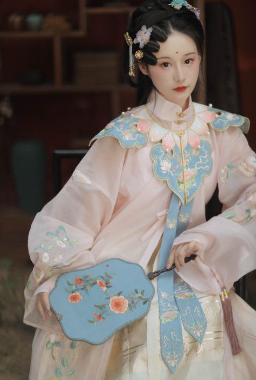 chinese hanfu by 有香如故