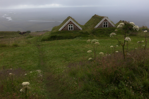 lionfloss:Old Farm in Iceland - Sigmundur Andrésson