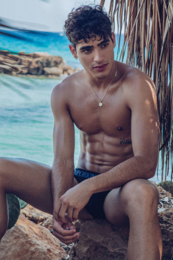 gonevirile:  Jhonattan Burjack by Pantelis