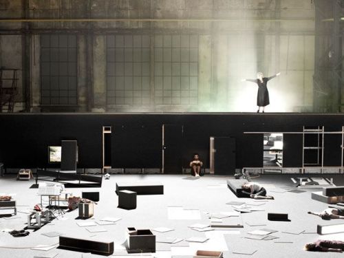 scenicdesign:Ivo Van Hove