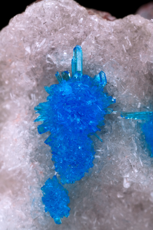 Pentagonite and Stilbite - Wagholi, India