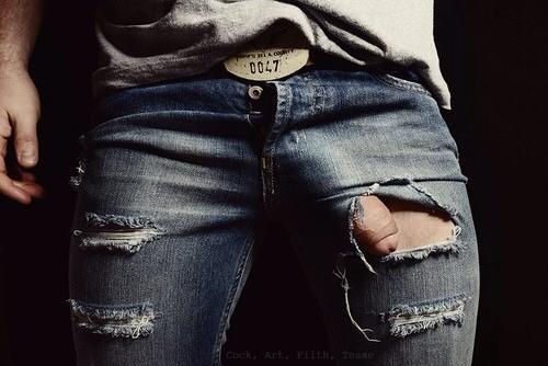 travisrod1:  I made a holes in my pants too, show it in public