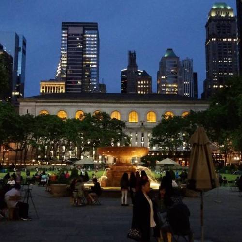 Will never get tired of how this city lights up at night #nyc