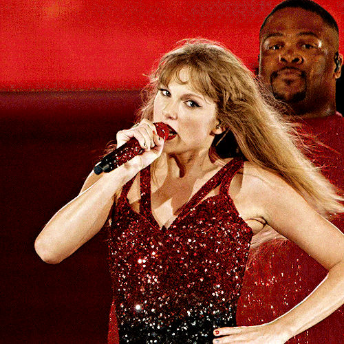 TAYLOR SWIFT: THE ERAS TOURWE ARE NEVER EVER GETTING BACK TOGETHER