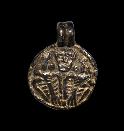 archaicwonder:
“ Viking Gilt Odin and Ravens Pendant, 10th Century AD Silver-gilt pendant showing a male figure (Odin?) with hands around the necks of two large birds.
Odin is the god of poetry, wisdom, lord of the dead and is known as the All Father...