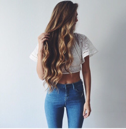 fashion-n-beauty: Cropped BlouseHIgh Waist