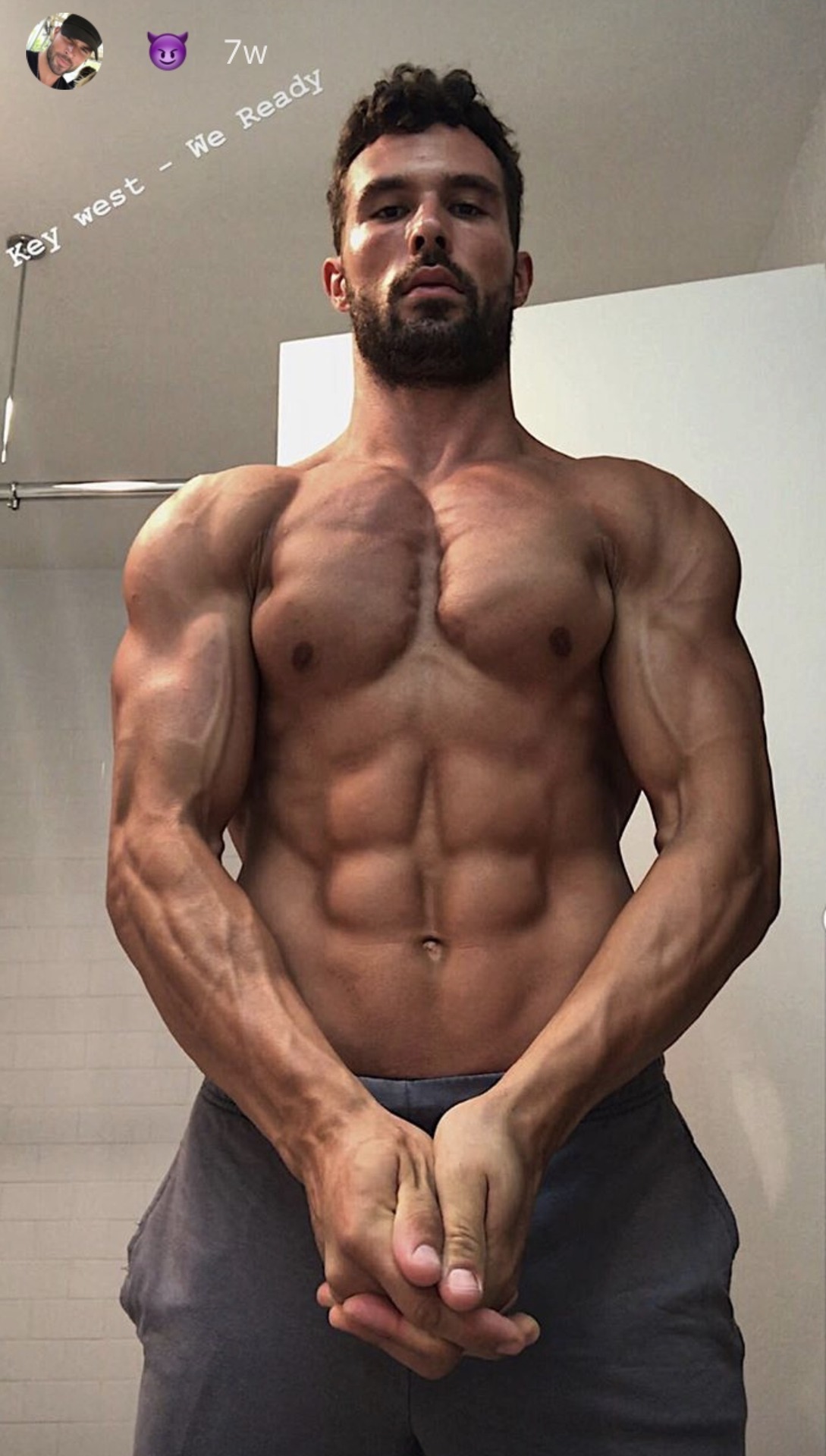 latindude817:  MORE PHOTO