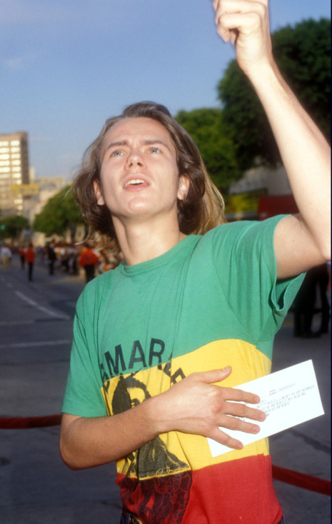 standbyphoenix:  River faces at the premier of ‘Batman’ (May 1989).