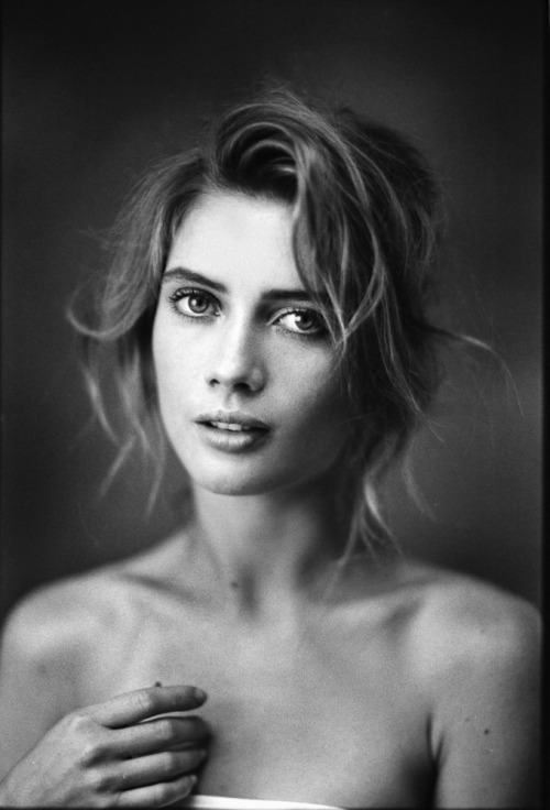 Anna Iaryn at New York Models by Emily Soto | Makeup/Hair by Alyssa LorraineInstagram: www.instagram