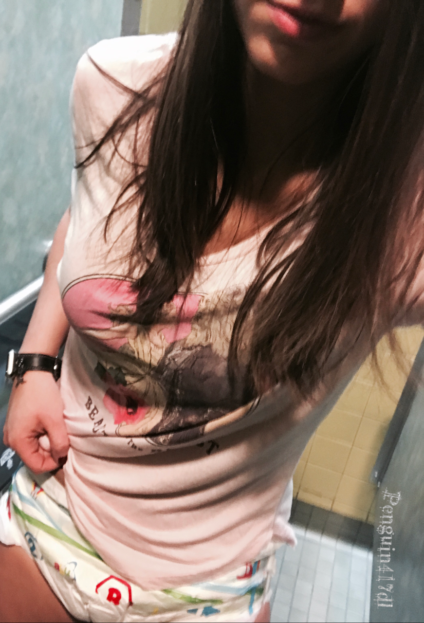 penguin417dl:  Saw Beauty and the Beast like this on Friday.  Sorry for the messy