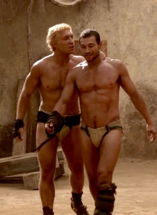 bro-mo:  broswithoutclothes:  Celebros Without Clothes: Jai Courtney edition      (via TumbleOn)