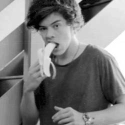 horanbum:   Harry "Banana" Styles 