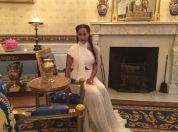 pettyyspice:  seekingbunny:  truuqueen:  Tracee Ellis Ross White House State Dinner 5.13.2016  Yessss baeeeeee   omg