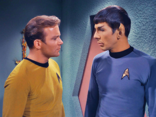 vulcankirkspock: ashayam–t-nash-veh-blog: Star Trek - A Taste of Armageddon // 1x23 Now kiss L