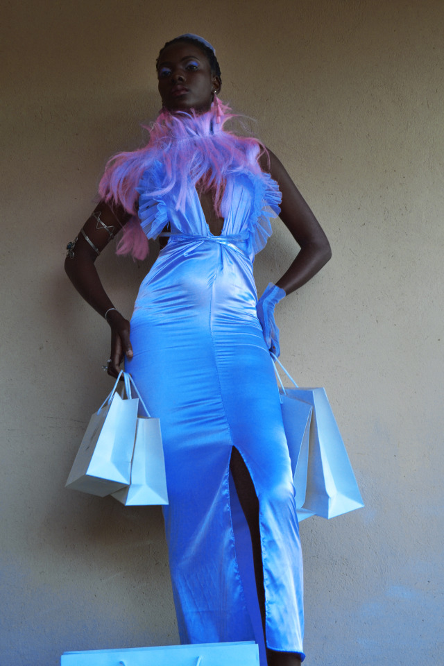 https://www.pinterest.com/rorisanglu https://www.instagram.com/rorisang_lu https://twitter.com/rorisang_lu...