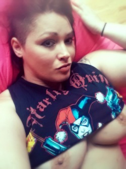 harleyquinnsmissconduct:  Its Tshirt Titty